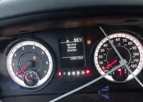 2019 Ram 1500 Classic Tradesman 4X2 8' Box from USA, damaged, VIN 3C6JR6DG5KG585555